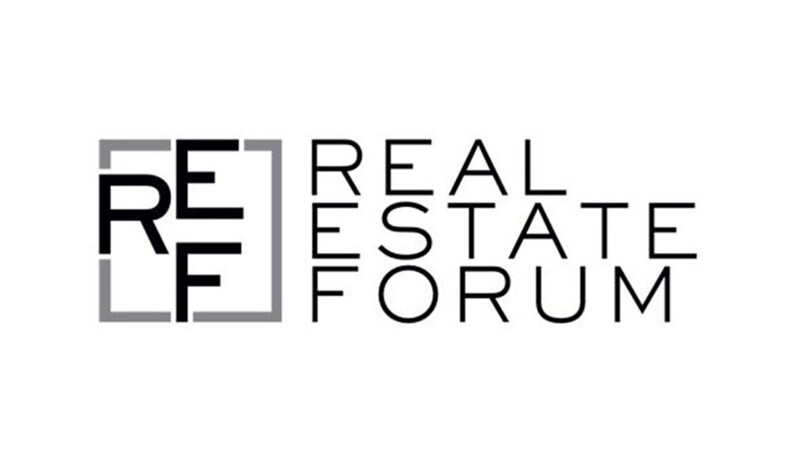 Real Estate Forum auf weißem Hintergrund