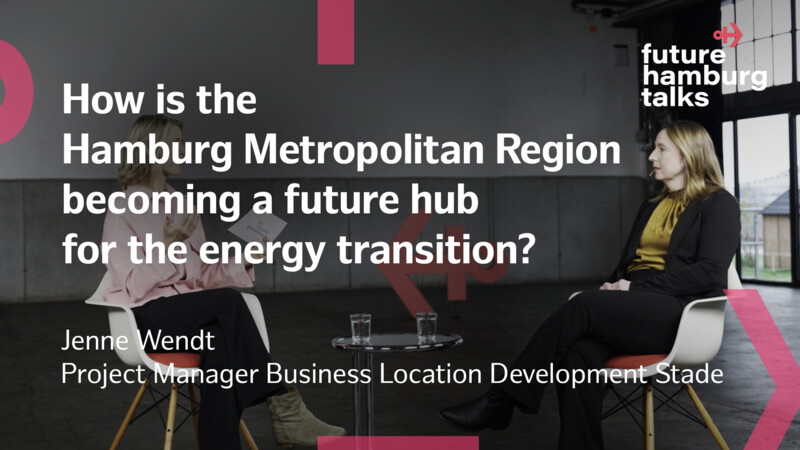 Two women seated and discussing the Hamburg Metropolitan Region's future as an energy transition hub.
