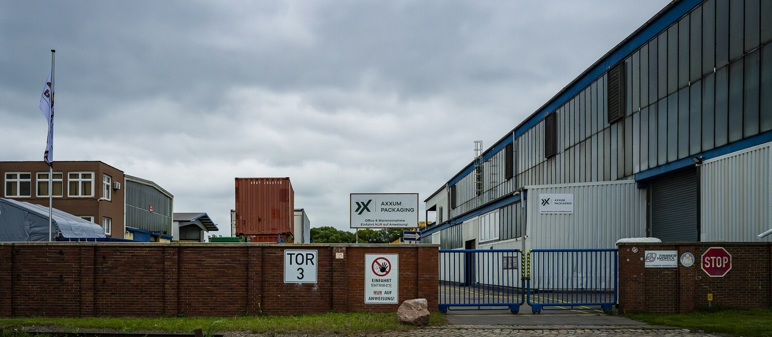 Axxum Packaging is a company for industrial goods and export packaging in the industrial and commercial area of Peute