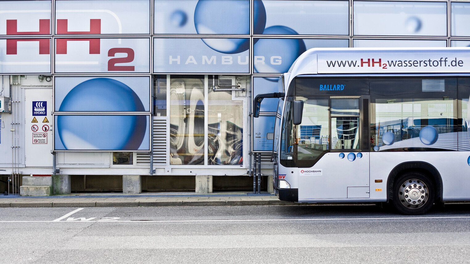 Innovationen am Wirtschaftsstandort: Ein Wasserstoff-Bus in Hamburg