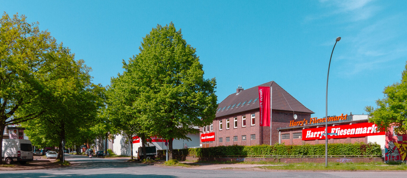 Sitz der Firma Harry´s Fliesenmarkt im Gewerbegebiet Bornkampsweg/Ruhrstraße