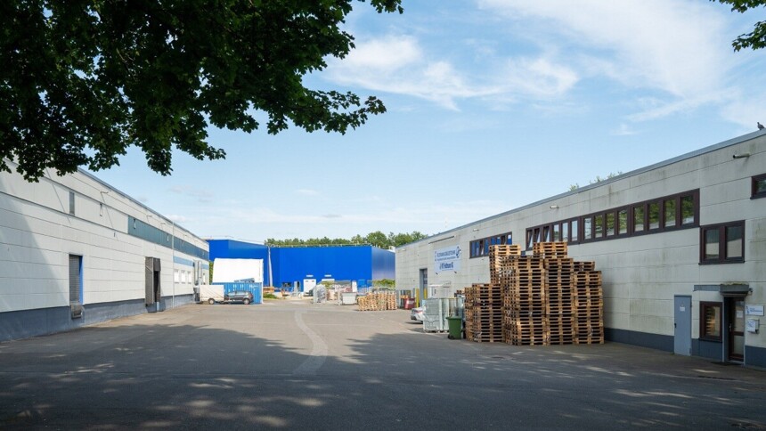Warehouses at the Bargkoppelweg commercial site in Hamburg