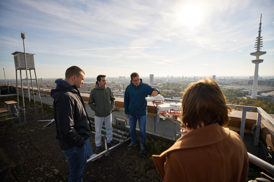 Hamburg's Sustainable Transformation: Insights and Challenges for Climate-Friendly Future