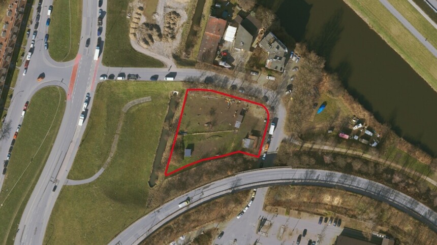 Städtisches Gewerbegrundstück für Gewerbeimmobilien: Ernst-August-Stieg (Hafenrandstraße)