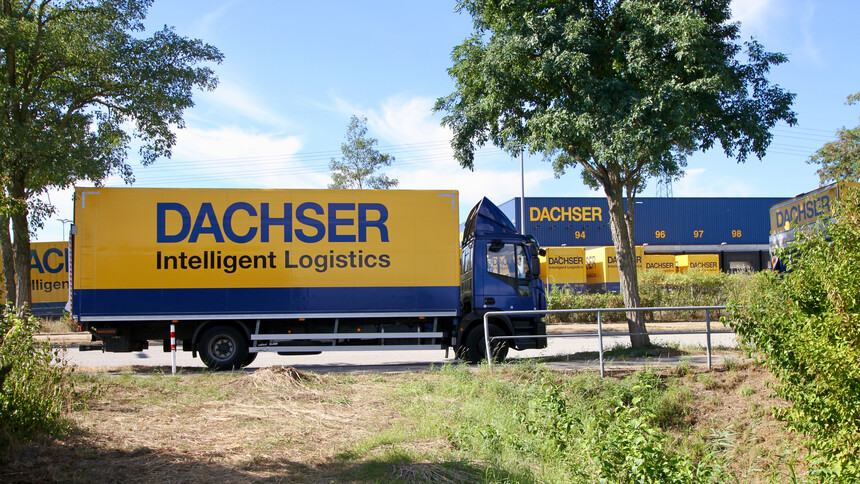 Transport vehicles of the DACHSER SE branch Hamburg Food Logistics in Hamburg-Allermöhe