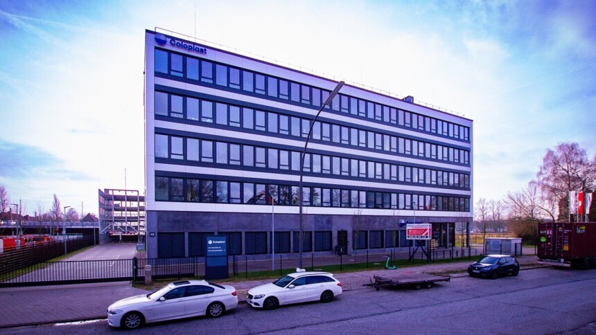 Viergeschossiges Gebäude der Firma Coloplast  in Hamburg