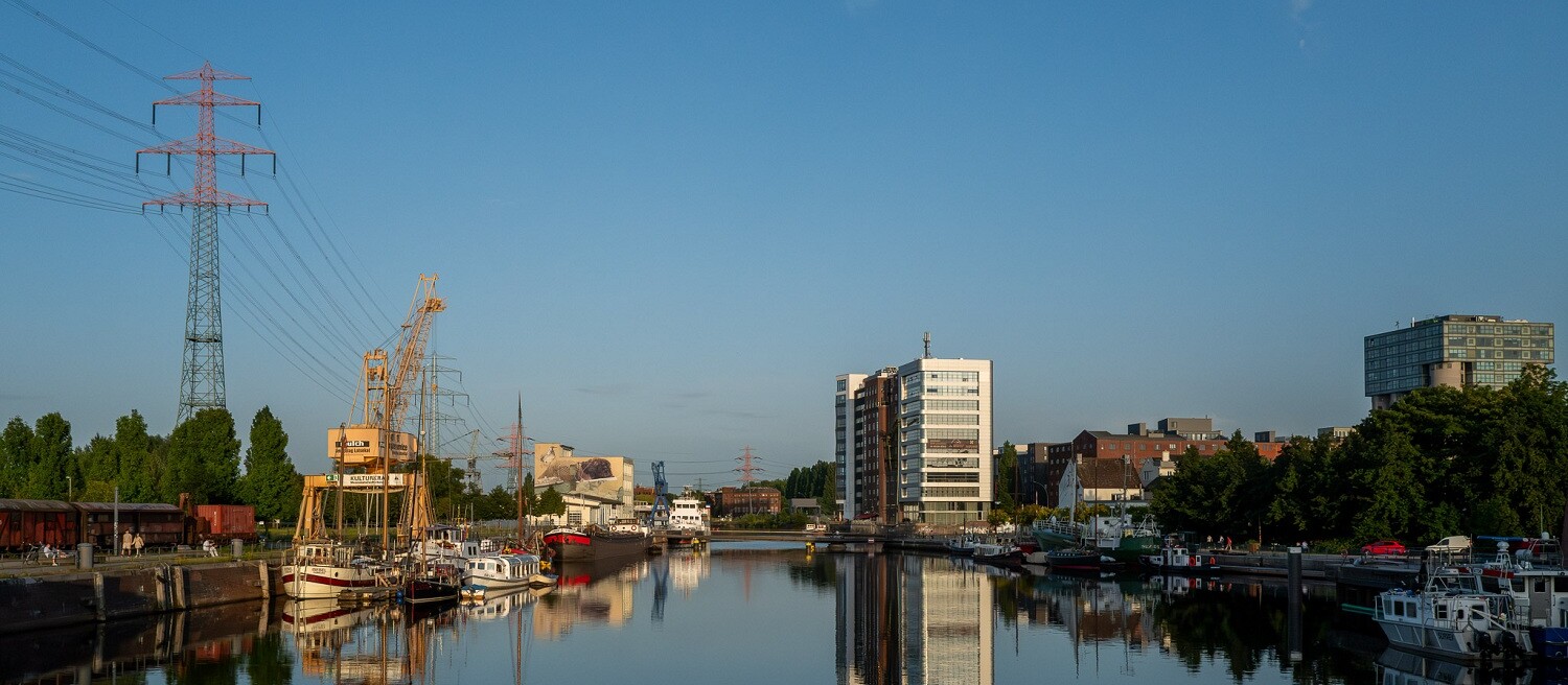View of the Harburg seaport with ships and office buildings along the harbour