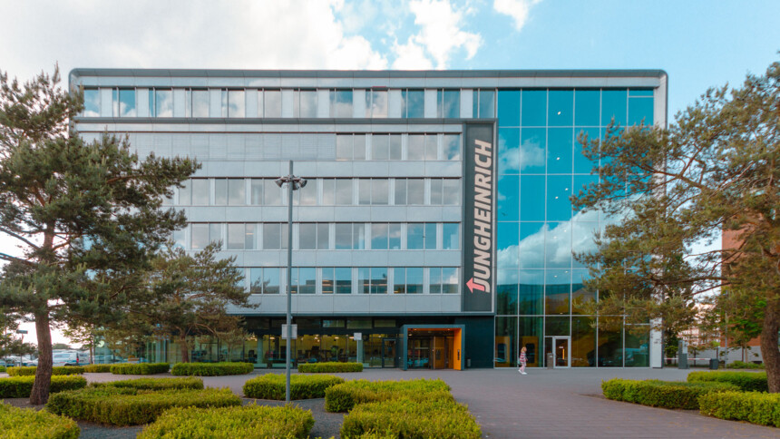 Firmensitz der Jungheinrich AG direkt am Friedrich-Ebert-Damm in Hamburg