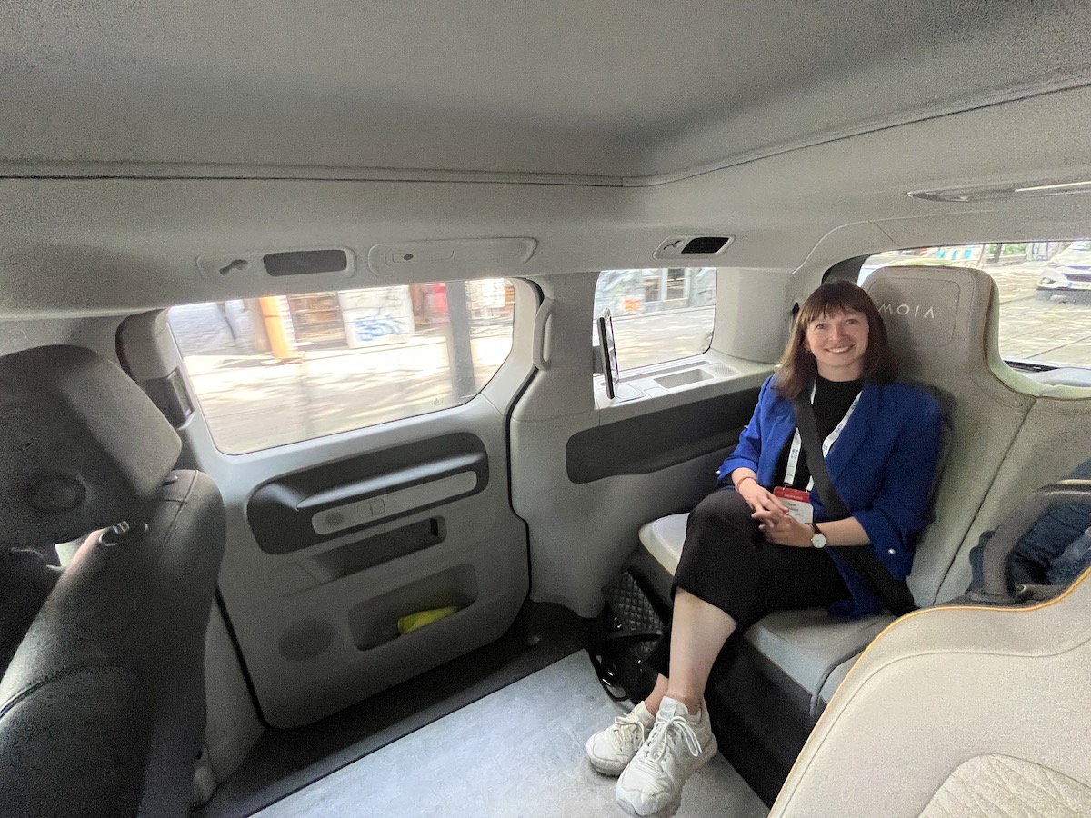 Sarah Bischoff, a reporter for Hamburg News, aboard the driverless MOIA shuttle in St. Pauli