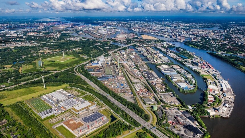 The Hausbruch industrial and business area is located in the immediate vicinity of the River Elbe in Hamburg.