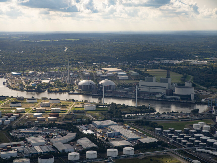 Industrial facilities in Hamburg-Moorburg