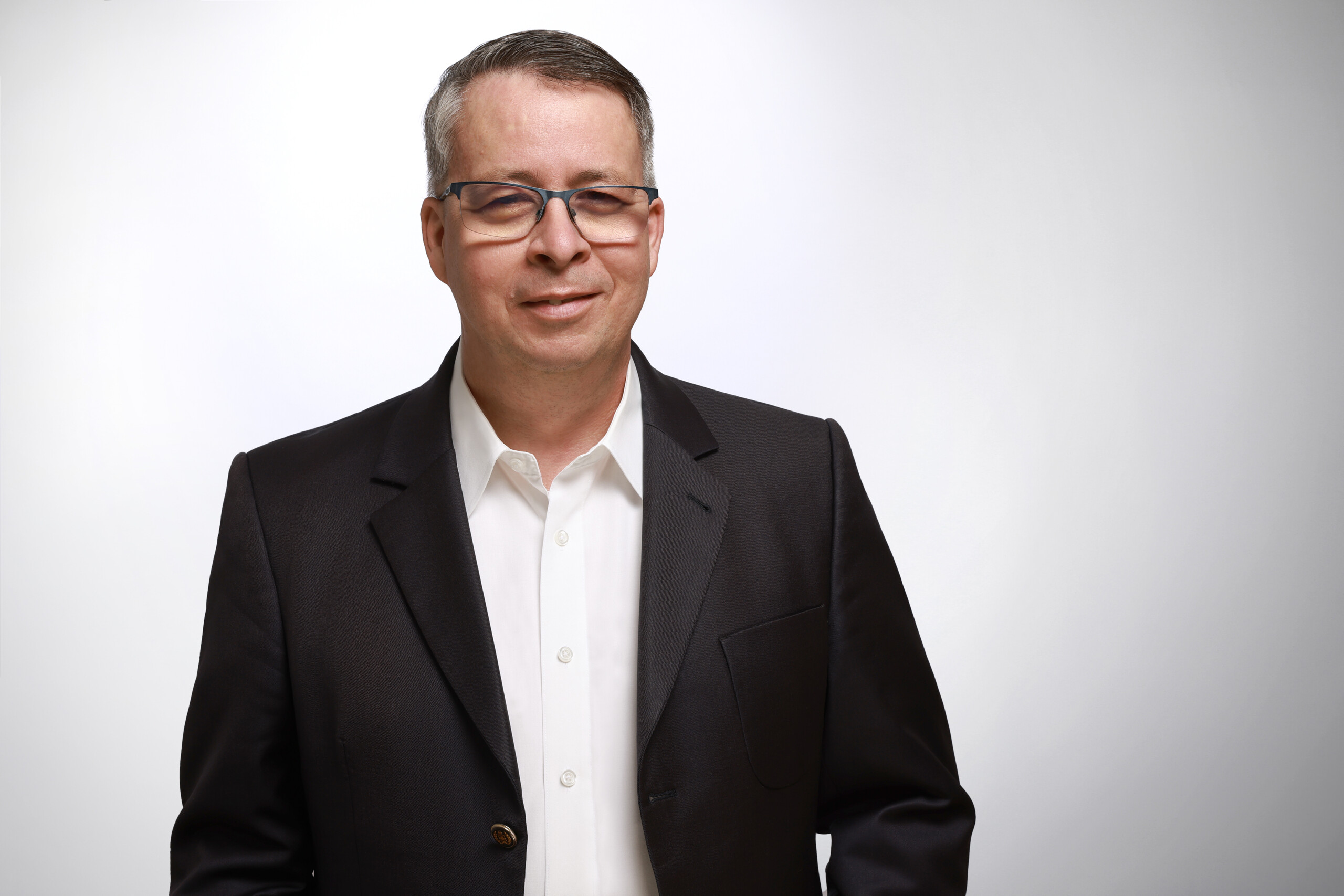 Porträtfoto von Oliver Schacht