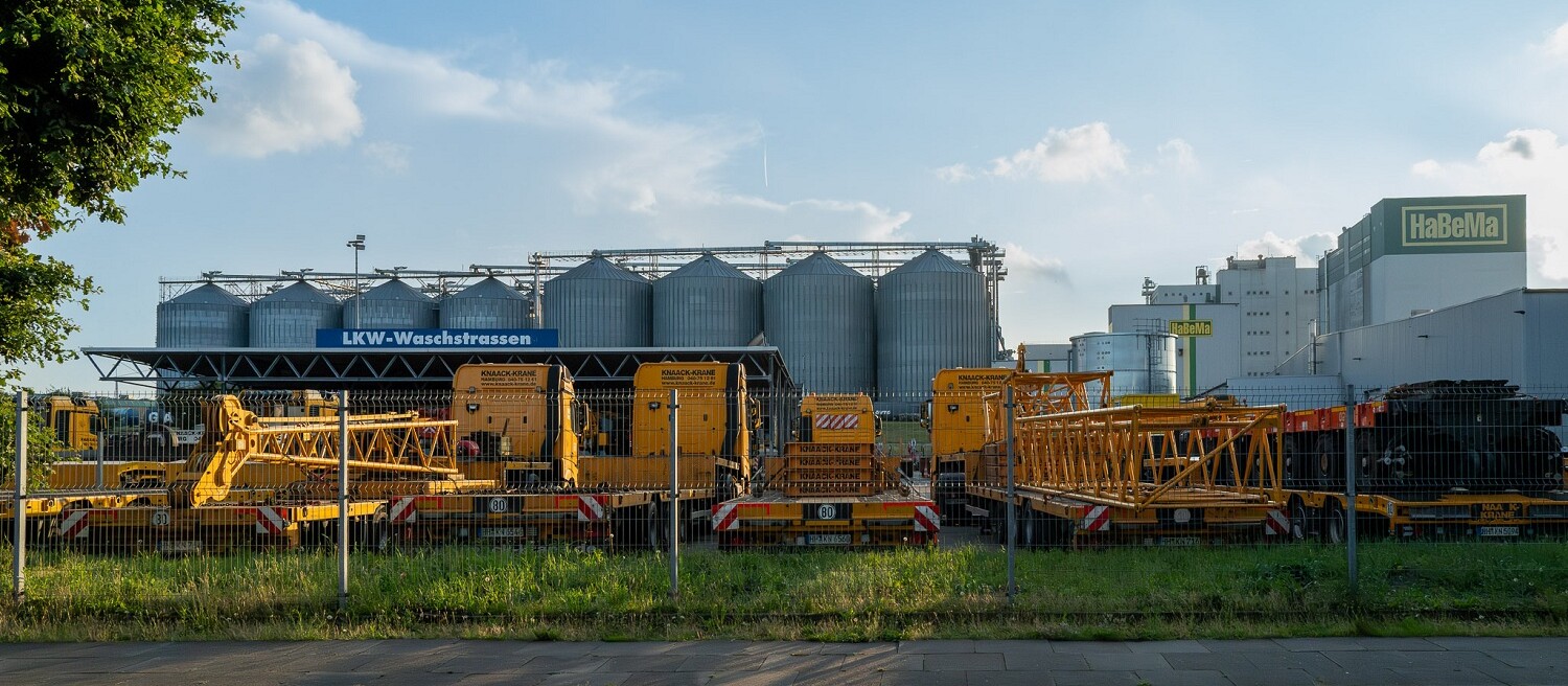 Knaack Krane has a truck wash and washing facility for cleaning lorries and large vehicles