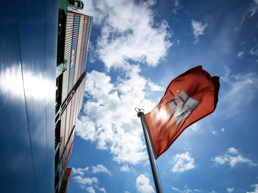 Hamburg flag in the wind