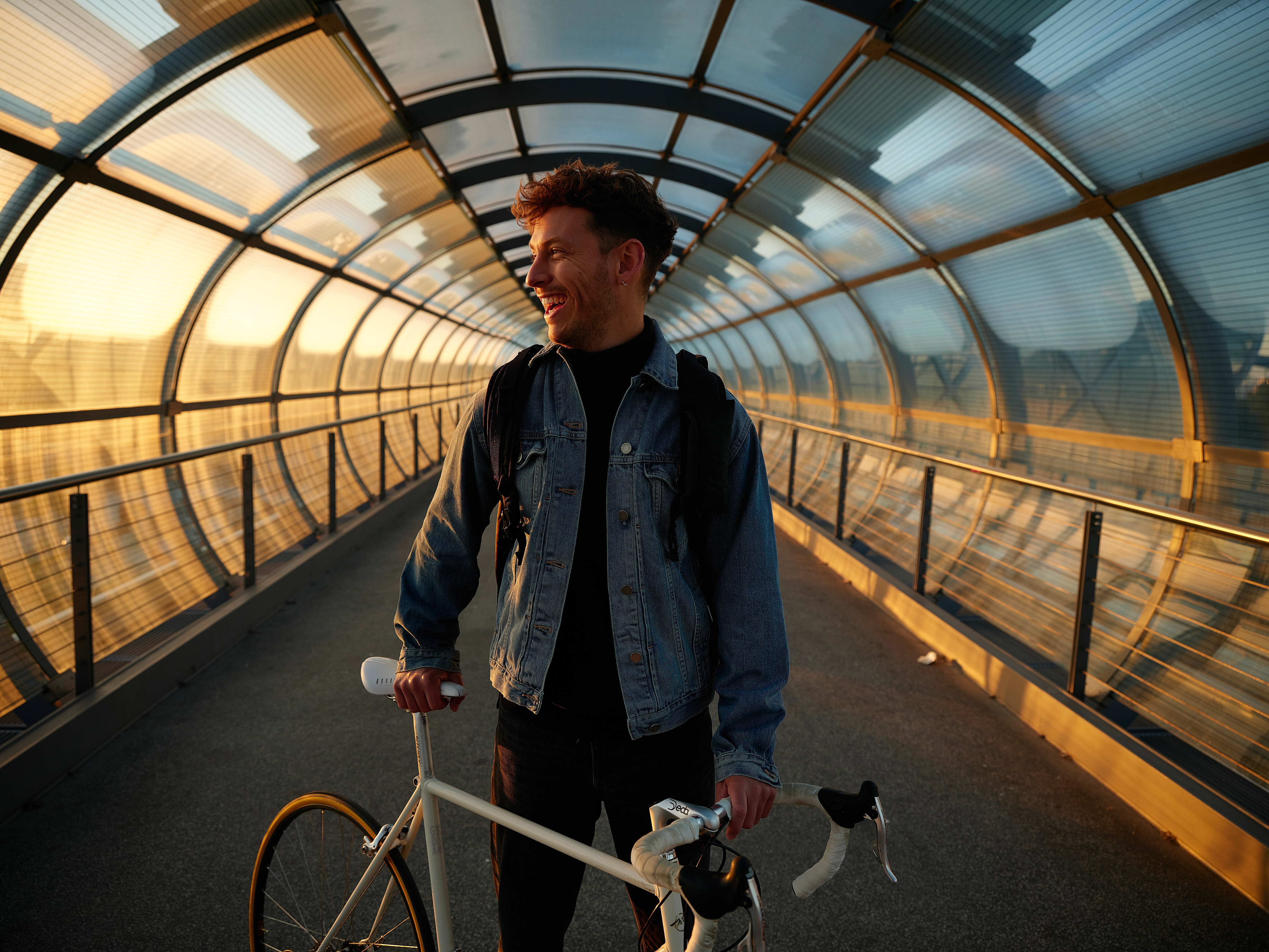 Man with bicycle in Elbbrücken subway station