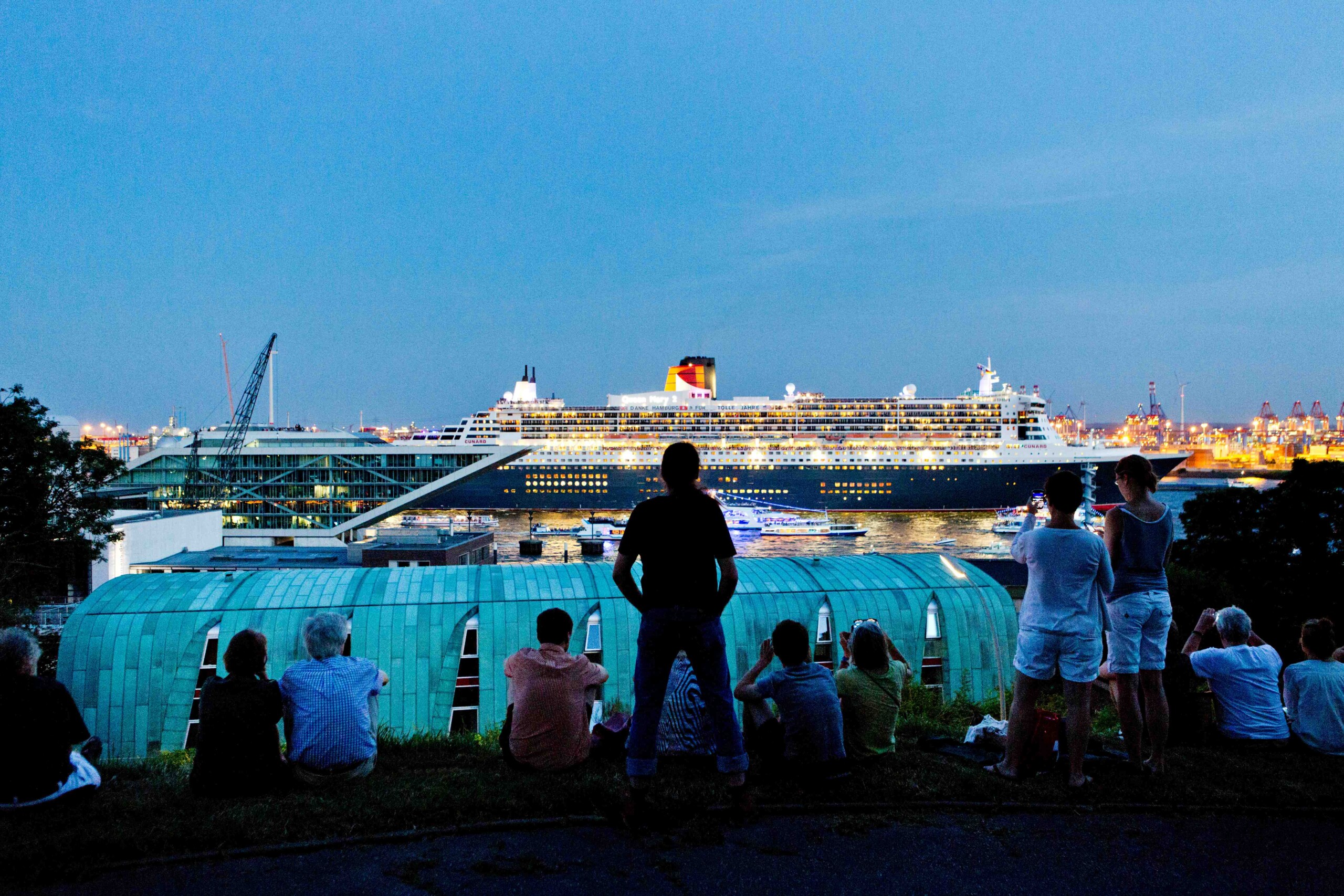 View of departing Queen Mary 2