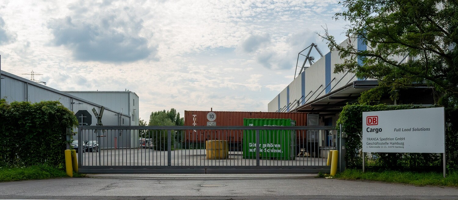 Entrance to the premises of the Cargo Full Load Sulutions office in Hamburg Harburg